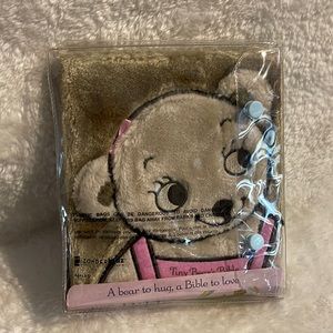 Tiny Bear's Bible: Pink (Children's Bible); Sally Lloyd Jones (2007) Board book